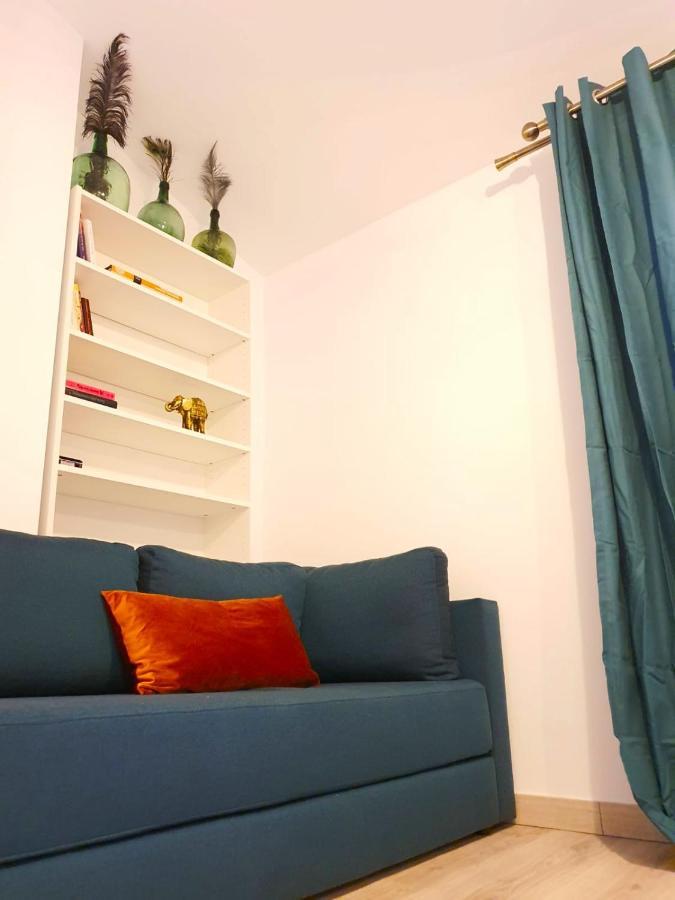 Spiral Stairs Duplex Apartment Figueres  Ngoại thất bức ảnh