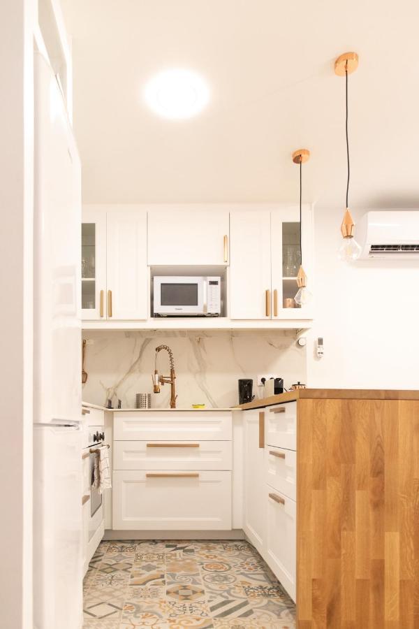 Spiral Stairs Duplex Apartment Figueres  Ngoại thất bức ảnh